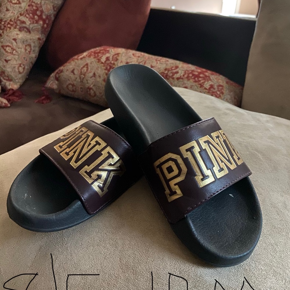 Shoes - Picture 14 of 16